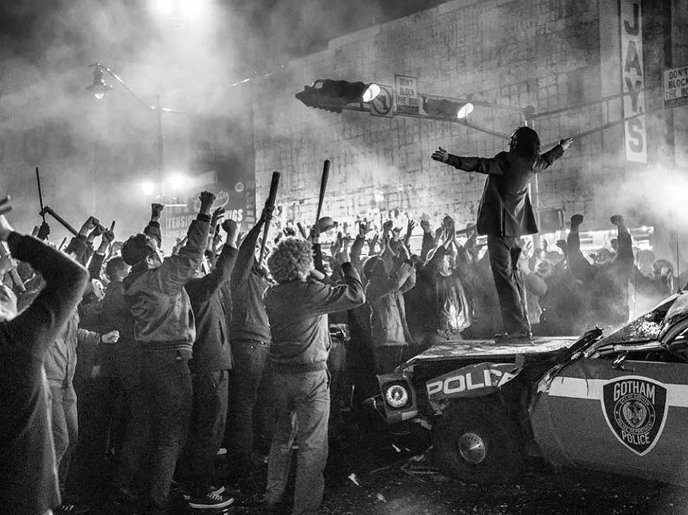 涓轰粈涔堟垜瀵瑰皬涓戞湁鑲℃亹鎯ф劅,涓轰粈涔堜汉浠細瀵瑰皬涓戜骇鐢熸亹鎯ф劅