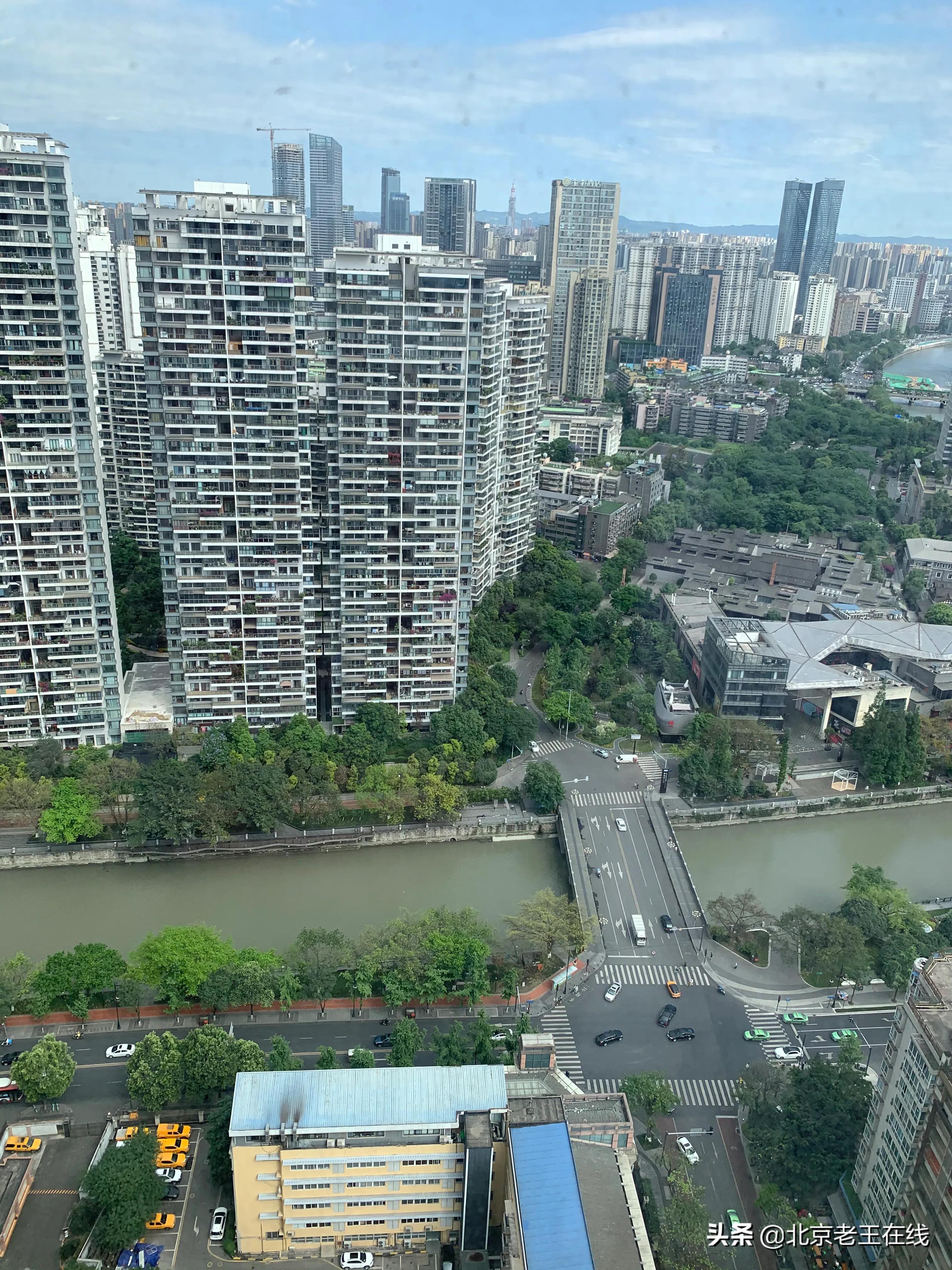 川渝8日出游,成都旅游如何选择民宿更安全