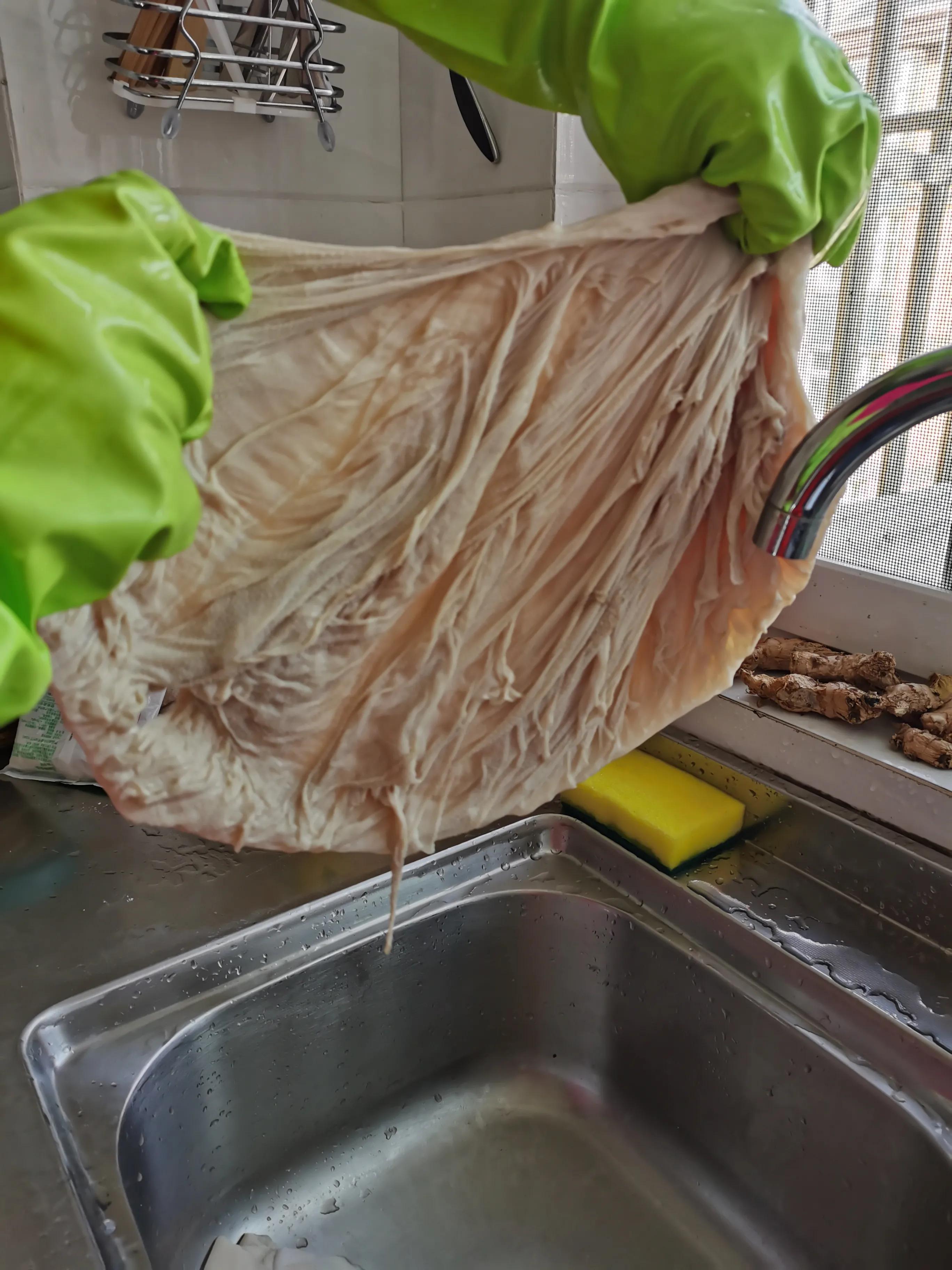 如何快速去除牛肚里的异味,鲜牛肚怎么处理才脆化渣去异味