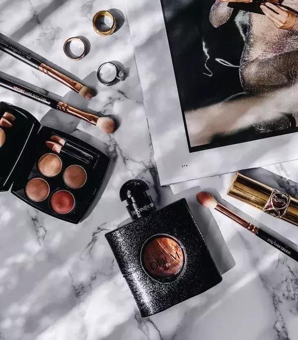 适合秋冬的香水淡香,适合秋冬季节使用的香水