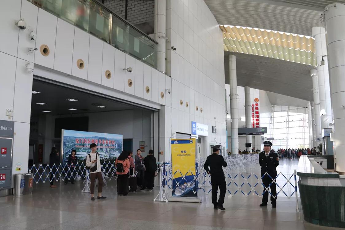 去鼓浪屿要去东渡还是轮渡 (东渡邮轮码头有去鼓浪屿的船票吗)