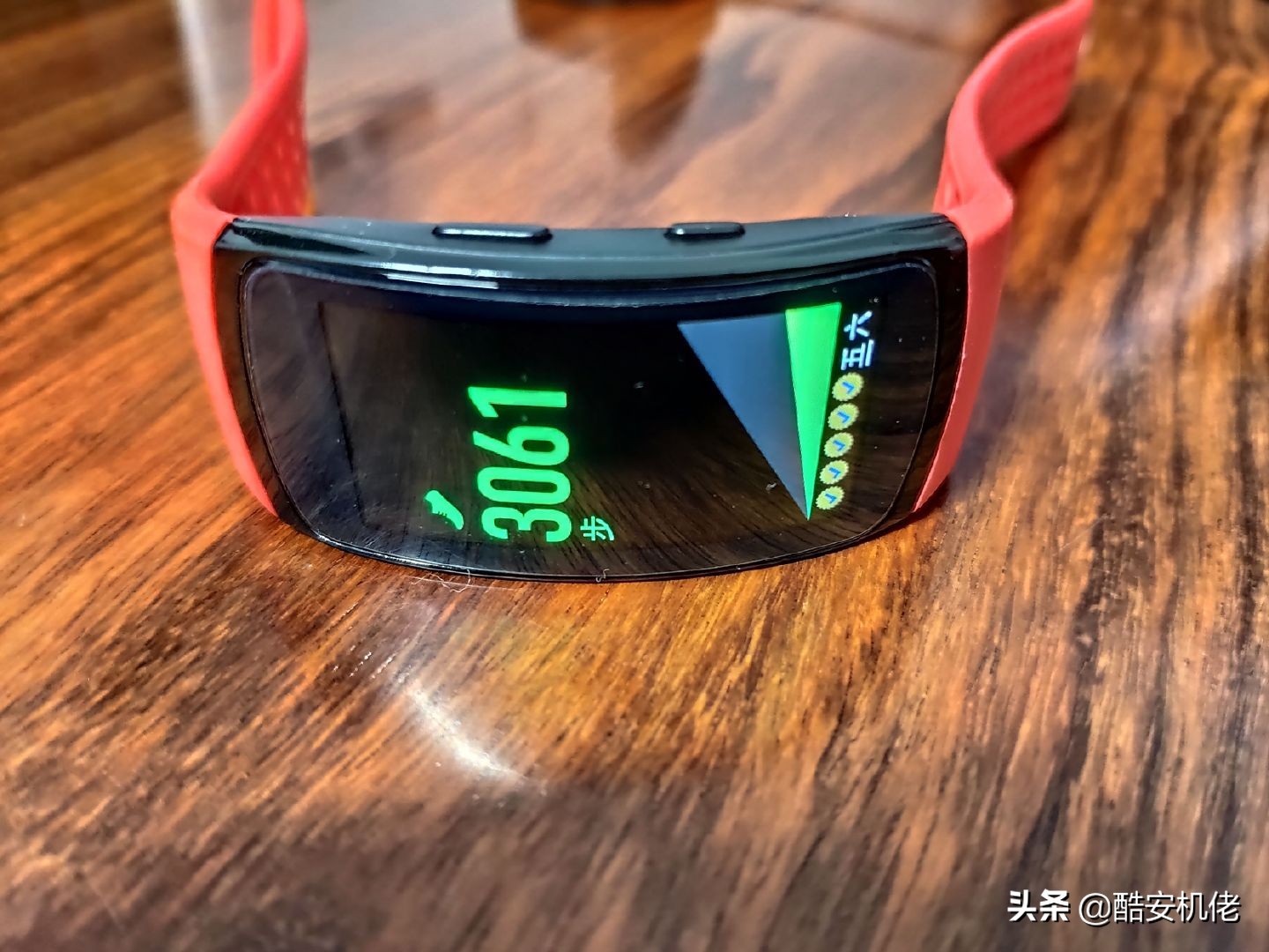 三星gearfit2pro和gearsport,三星gearfit2pro有支付功能吗