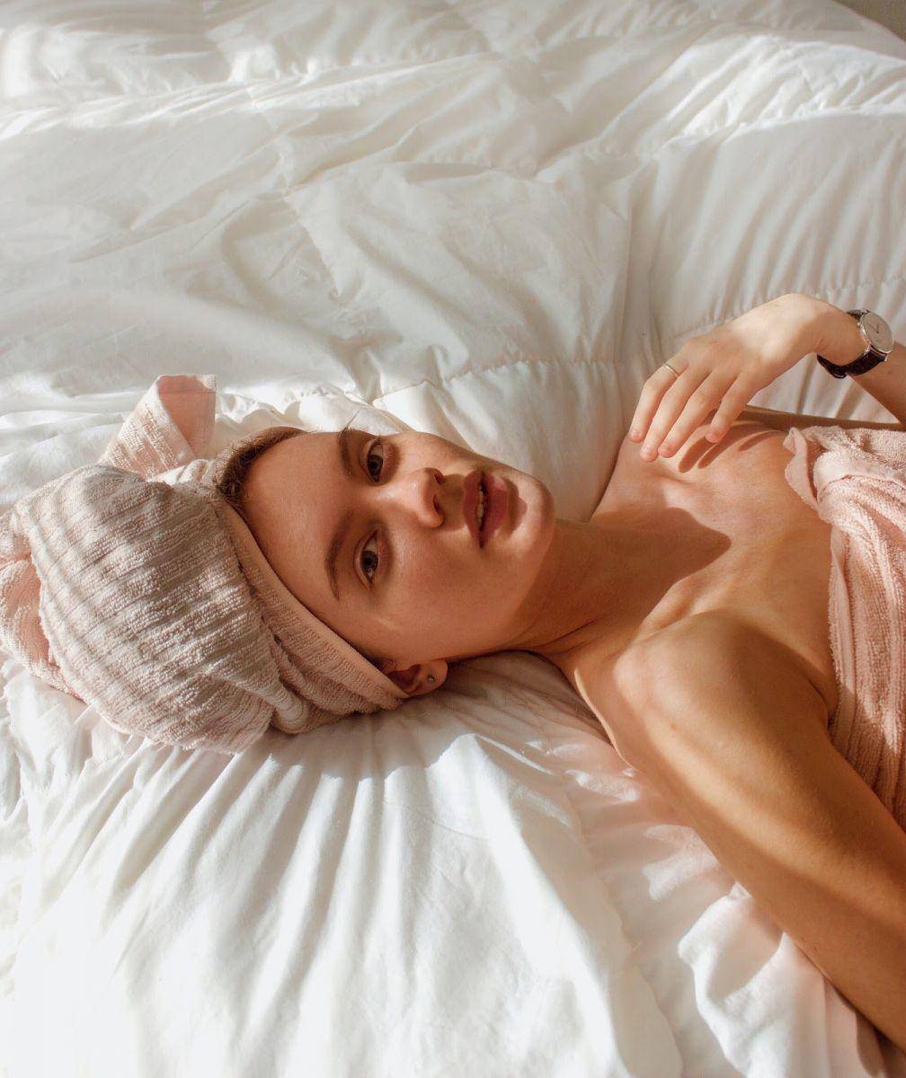 混合性肌肤t区出油怎么办,混合皮肤t区出油是什么原因