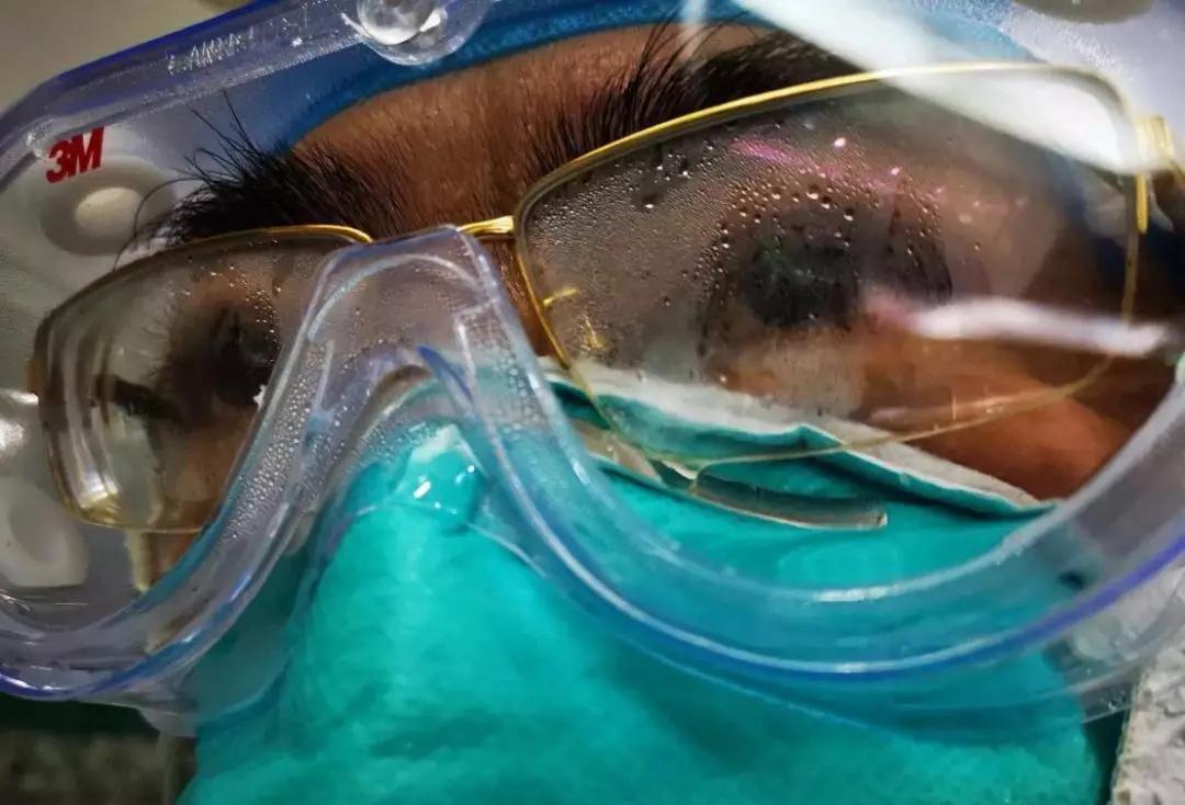 武汉封城第9天，这30张照片看得我泪流满面