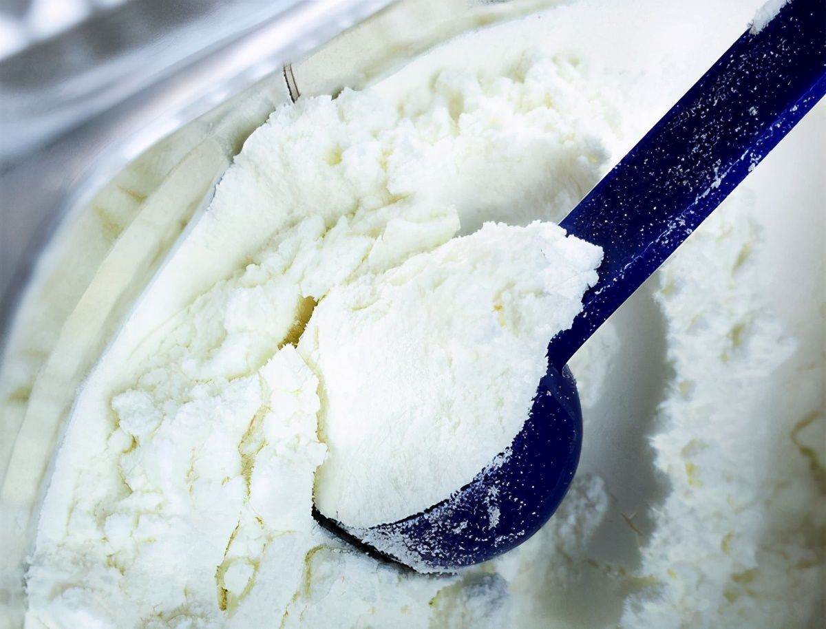 贵的奶粉都是智商税吗,买三段奶粉