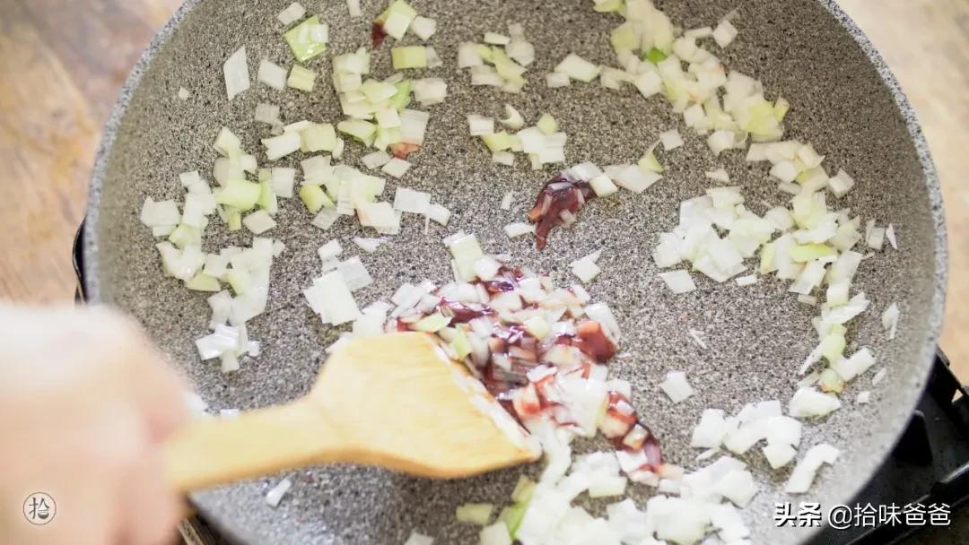 鲜肉包应该怎么做馅儿,牛奶肉包的做法