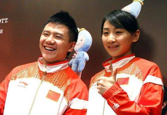 何雯娜年轻时照,何雯娜豪门生活照