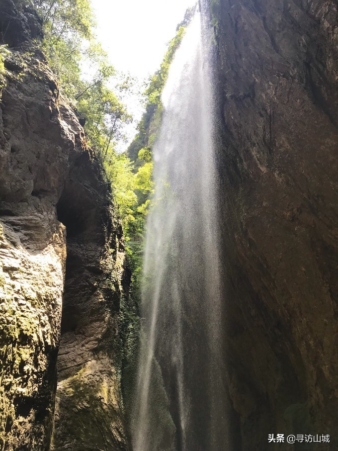 印象武隆寻找令人叹为观止的奇观,印象武隆的山