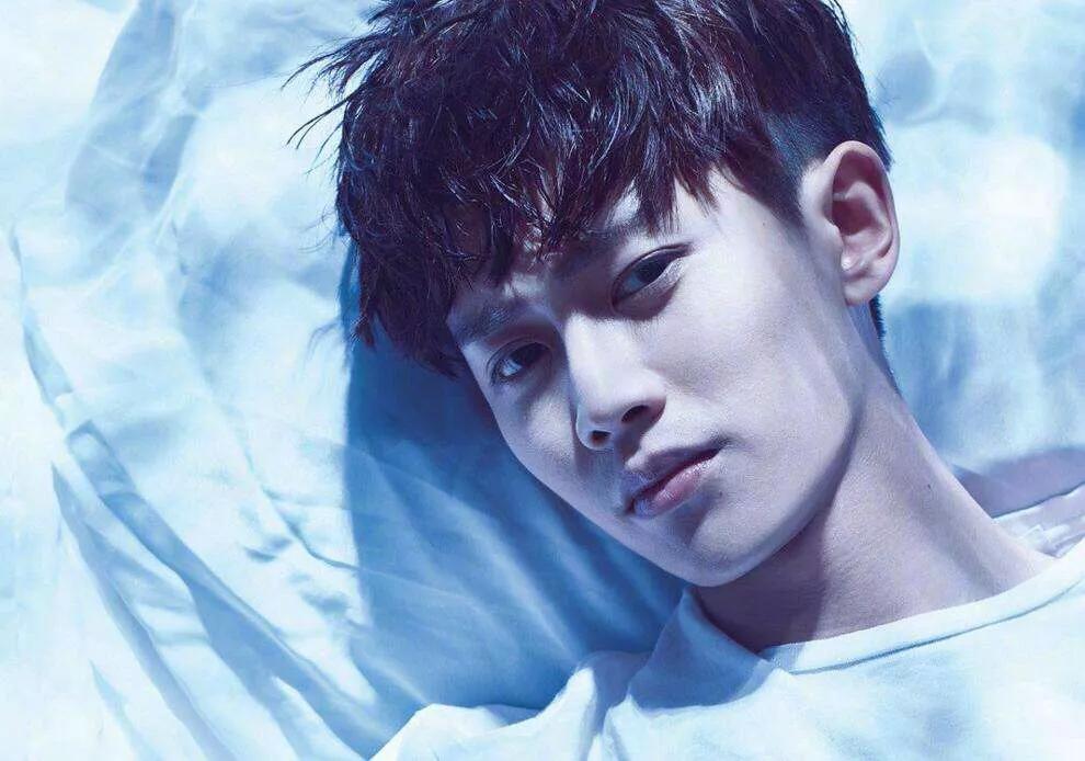 一眼万年？细数娱乐圈里那些眼睛好看的男明星们