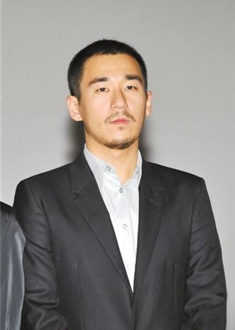 当年张默打童瑶的事,张默打童瑶后被判刑了吗