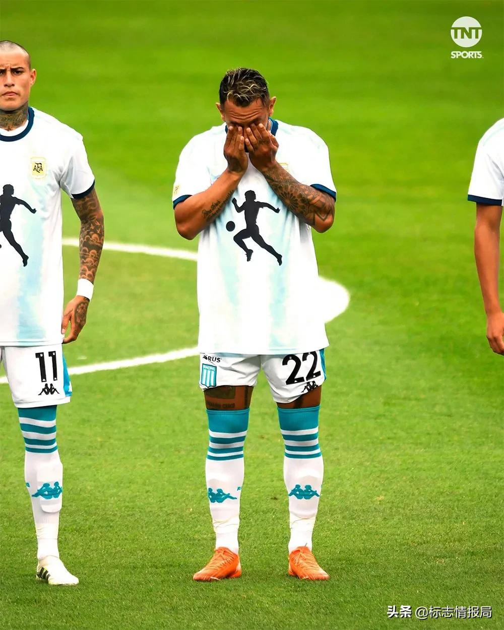 纪念阿根廷马拉多纳,纪念马拉多纳克鲁伊夫