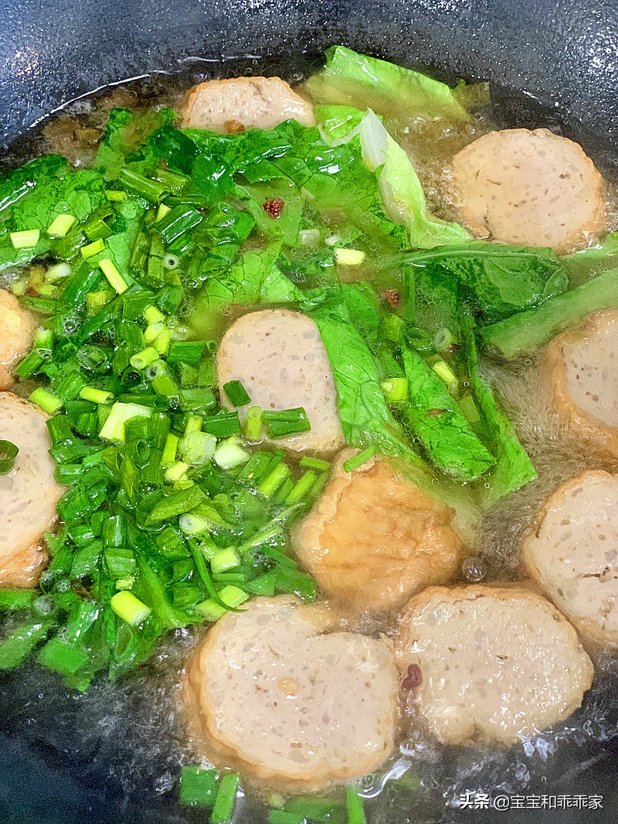 特色美食鸡蛋粉皮,陕南小吃鸡蛋皮