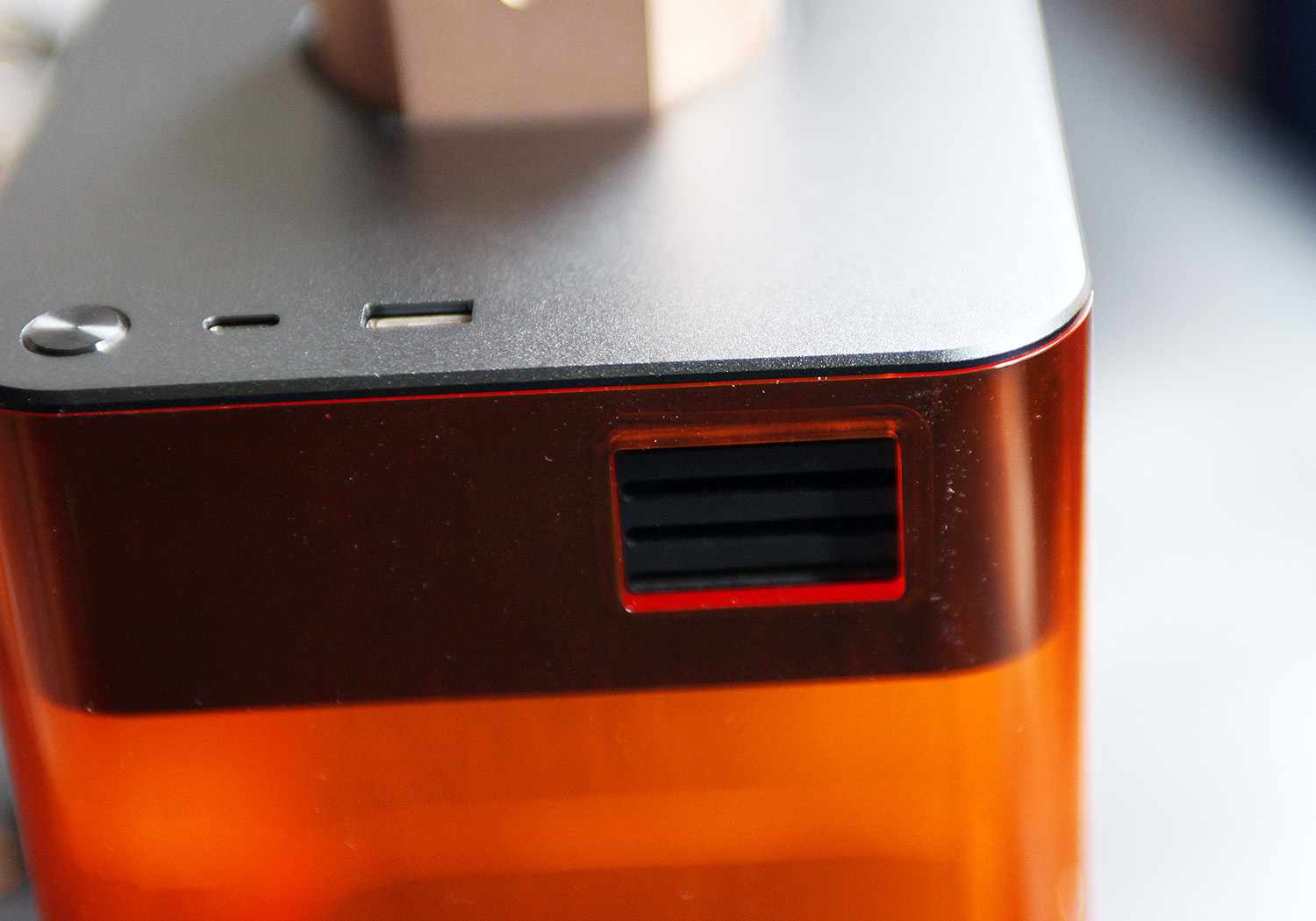 大功率啄木鸟激光测评,米家镭雕机跟啄木鸟一代哪个好