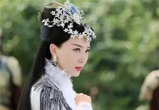 陈乔恩古装白衣的图片大全,古装美人白衣装