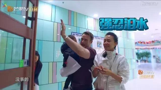 一说去幼儿园就哭怎么办,小孩一说上幼儿园就哭怎么办