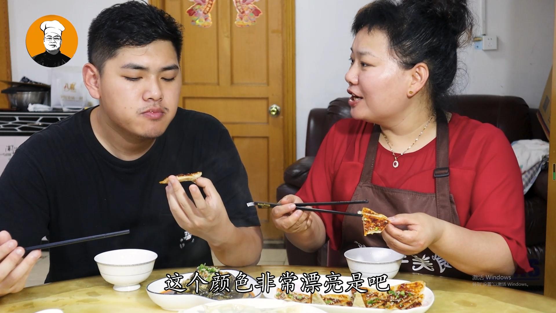 小吃摊酱香饼,早餐店的酱香饼秘制酱料