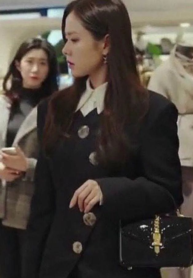 春夏穿的衣服搭配推荐,暖春春装怎么搭配好看