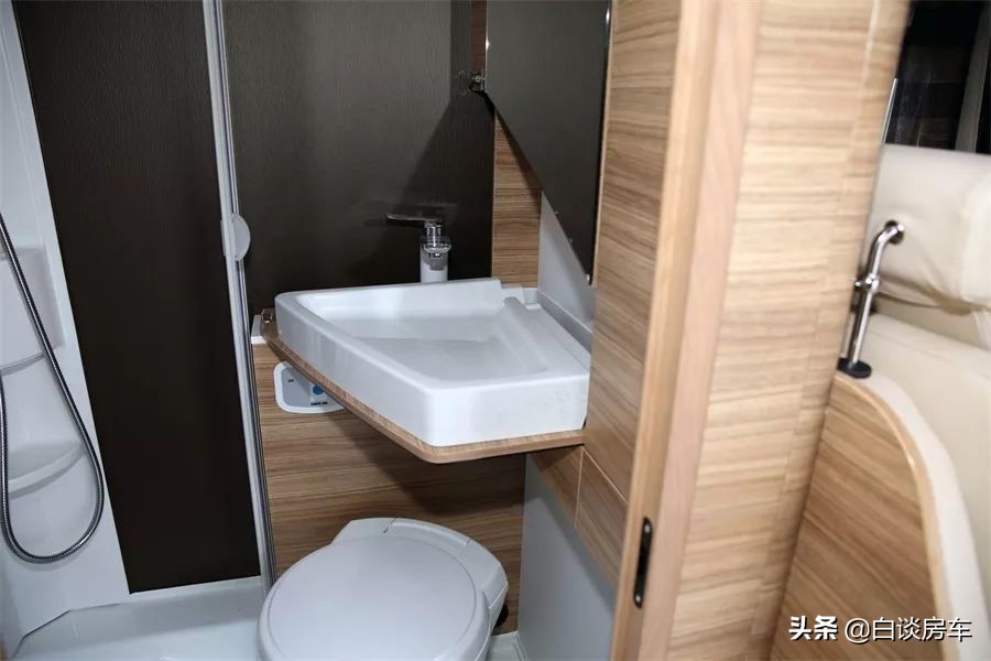 老白测评可靠吗,阿迪雅compact