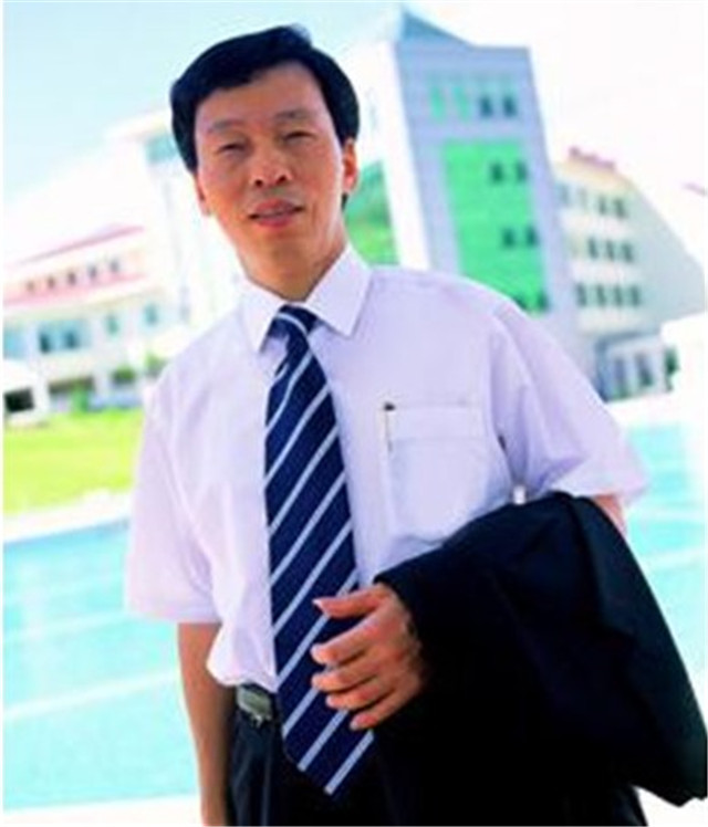 32岁遇高人支持，愣将一碗粥卖到全国，陈清渊是如何逆转的？