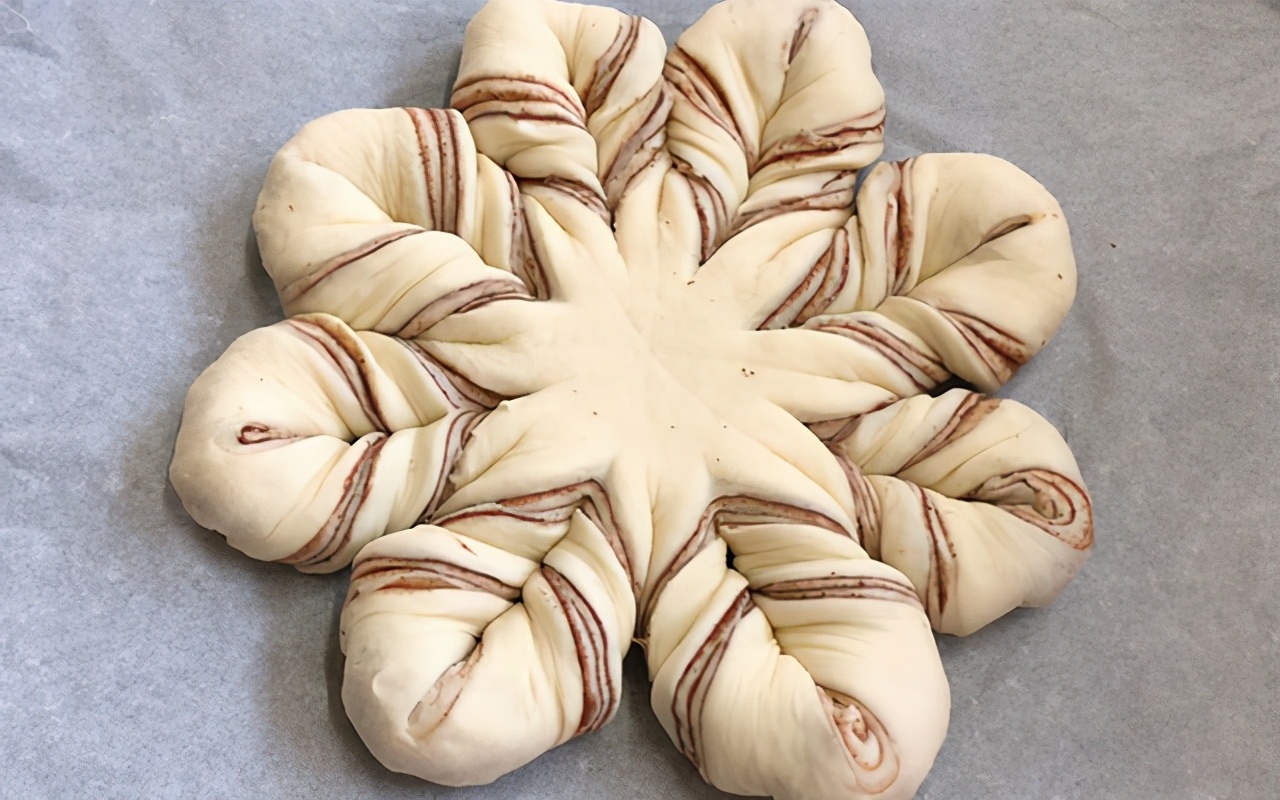 面包花型做法简单,学做南瓜花儿面包