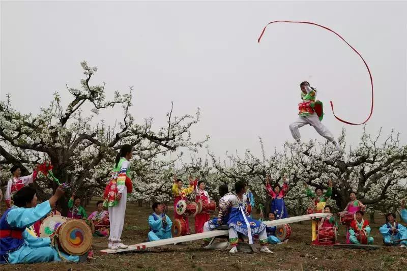 8月末，来龙井一起载歌载舞庆“丰收”！