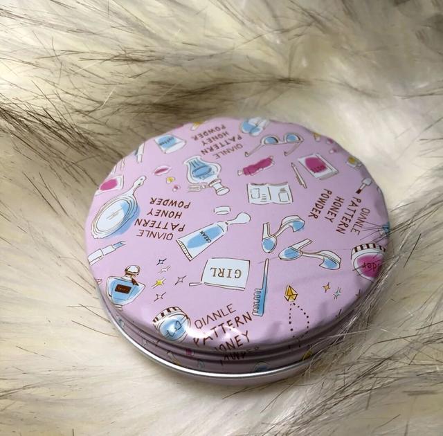 油皮如何不脱妆保持妆容持久,底妆怎么服帖持久油皮好用