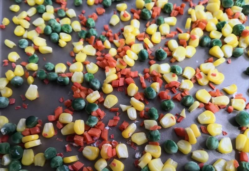 如何用六寸披萨做披萨,用披萨胚子做牛肉披萨