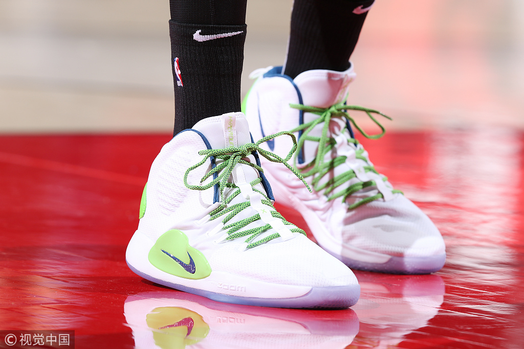 韦德的最新战靴,盘点nba上脚球鞋欧文