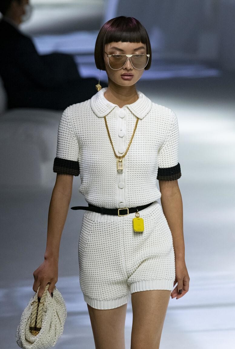 小领口大,小领口设计好处