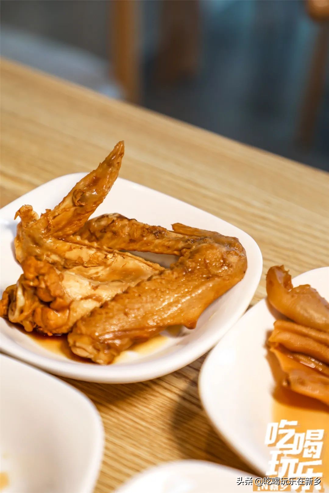 够狠！配料无限加！10余种卤味儿！新乡臭哥儿螺蛳粉拯救你