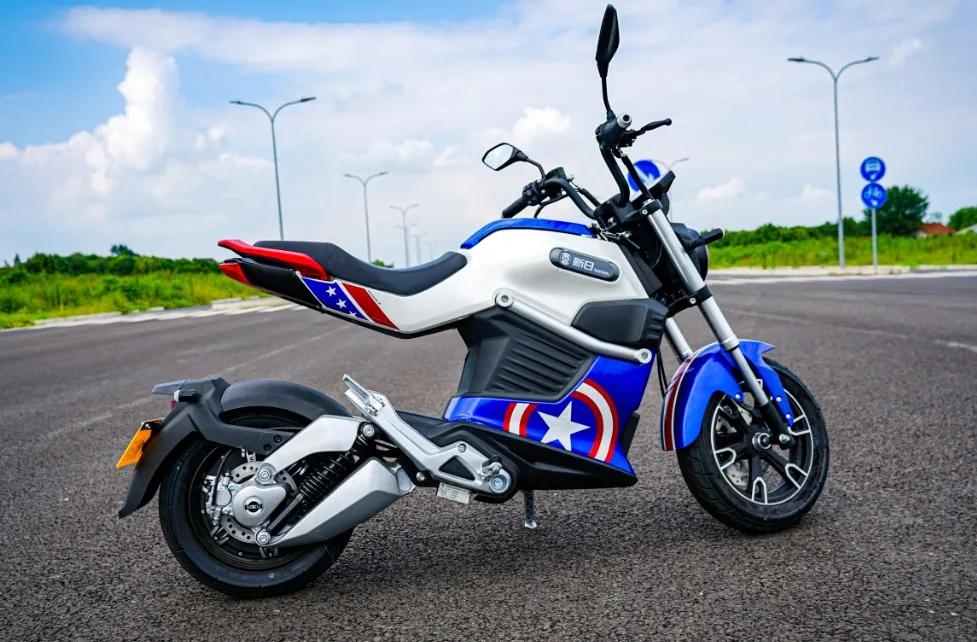 黑科技的电摩MIKUSuper:汽车级锂电双芯双动力指纹解锁