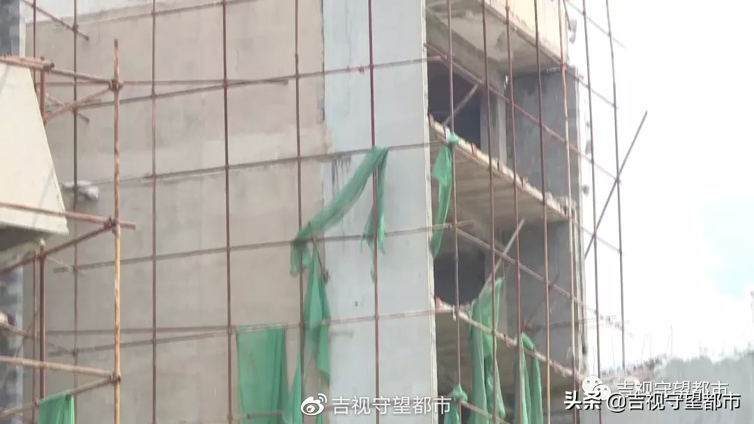 长春南湖旁边的烂尾楼,长春南湖船楼荒废事件