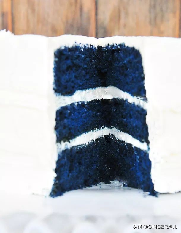 刚公布的潘通年度色怎么玩?