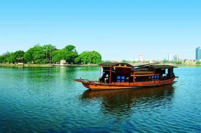 百年红船万里航程,百年红歌