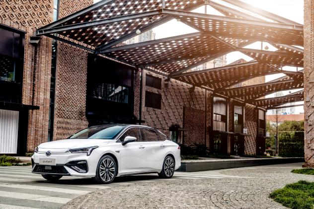 中国新能源车市场混战,中国新能源汽车市场之争