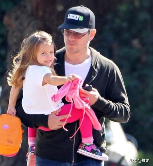 马特达蒙携妻参加威尼斯电影节,马特达蒙全家