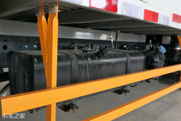 江西五十铃发布翼放轻卡新品,江西五十铃推出首款翼放es轻卡