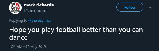 英国首相梅姨说足球,英国首相约克逊踢足球