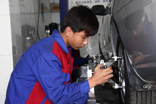 途虎门店做四轮定位吗,专业四轮定位门店