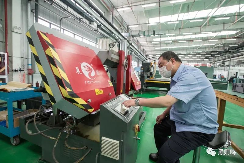 深入工厂纪录片,工厂晚上的真实照片