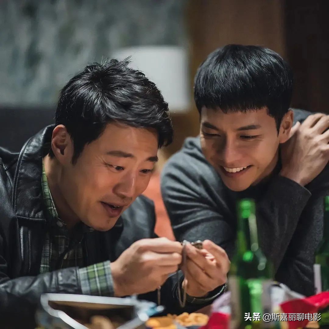 一集死了245人，还有8.1分，3万人想看，《鱿鱼游戏》太懂人性