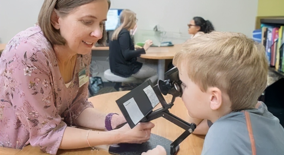 原来孩子读写经常跳行、漏字并非因为粗心马虎,而是眼睛惹的祸