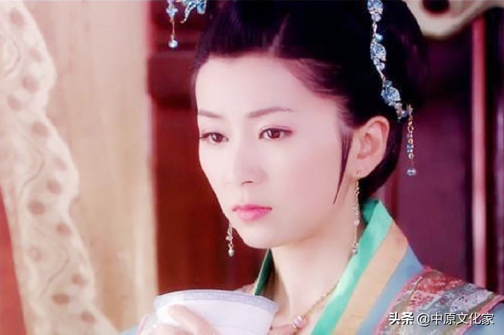 好男有毛值千金下半句,男人有毛值万金俗语