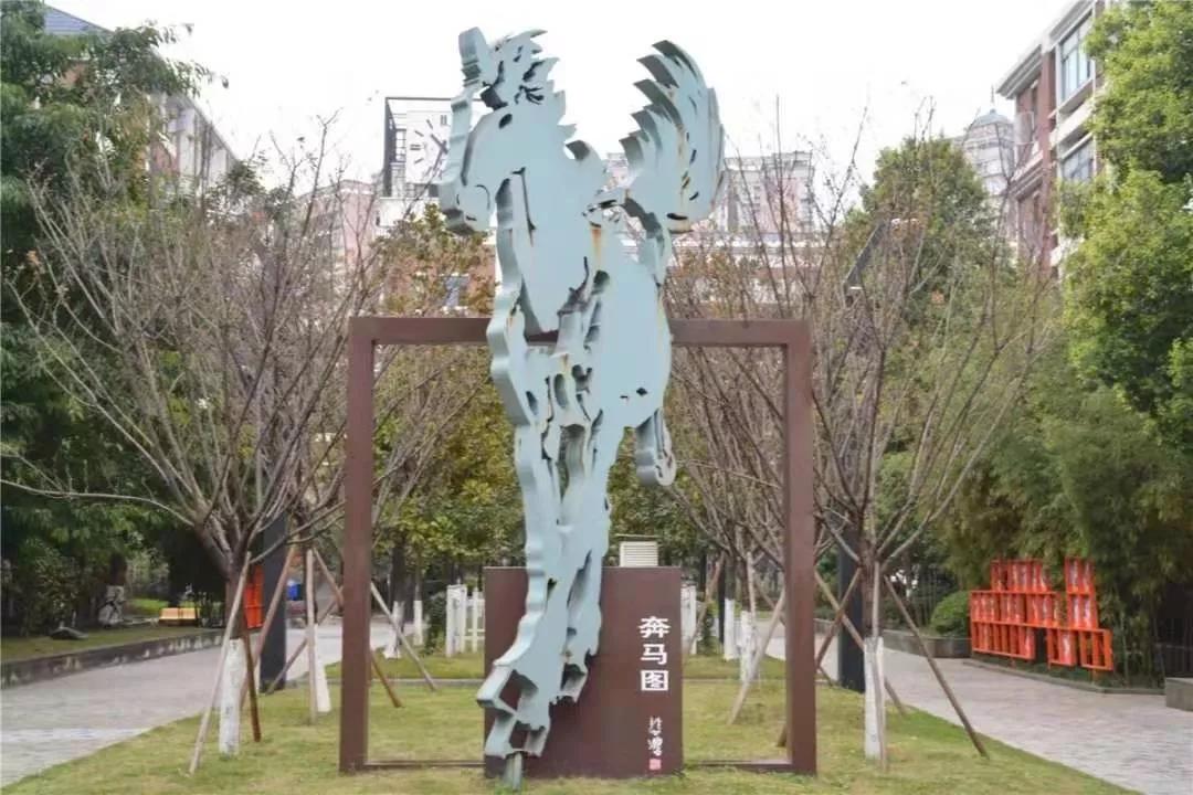 字水中学vs徐悲鸿中学篮球比赛,重庆字水中学和徐悲鸿哪个好