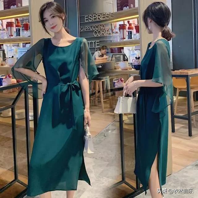 时髦印花裙穿上很迷人适合夏天,今年最流行的秋款连衣裙碎花裙