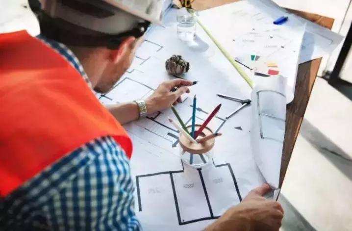 监理反复多次指出问题施工单位却坚持不整改,该如何处置?