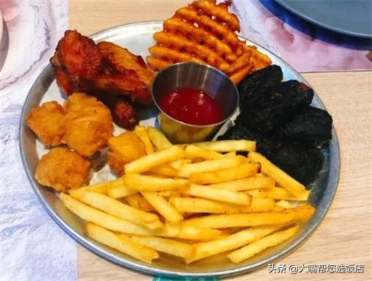 #吃遍大连#披萨的诱惑！一个蕴藏着芝士力量的神物