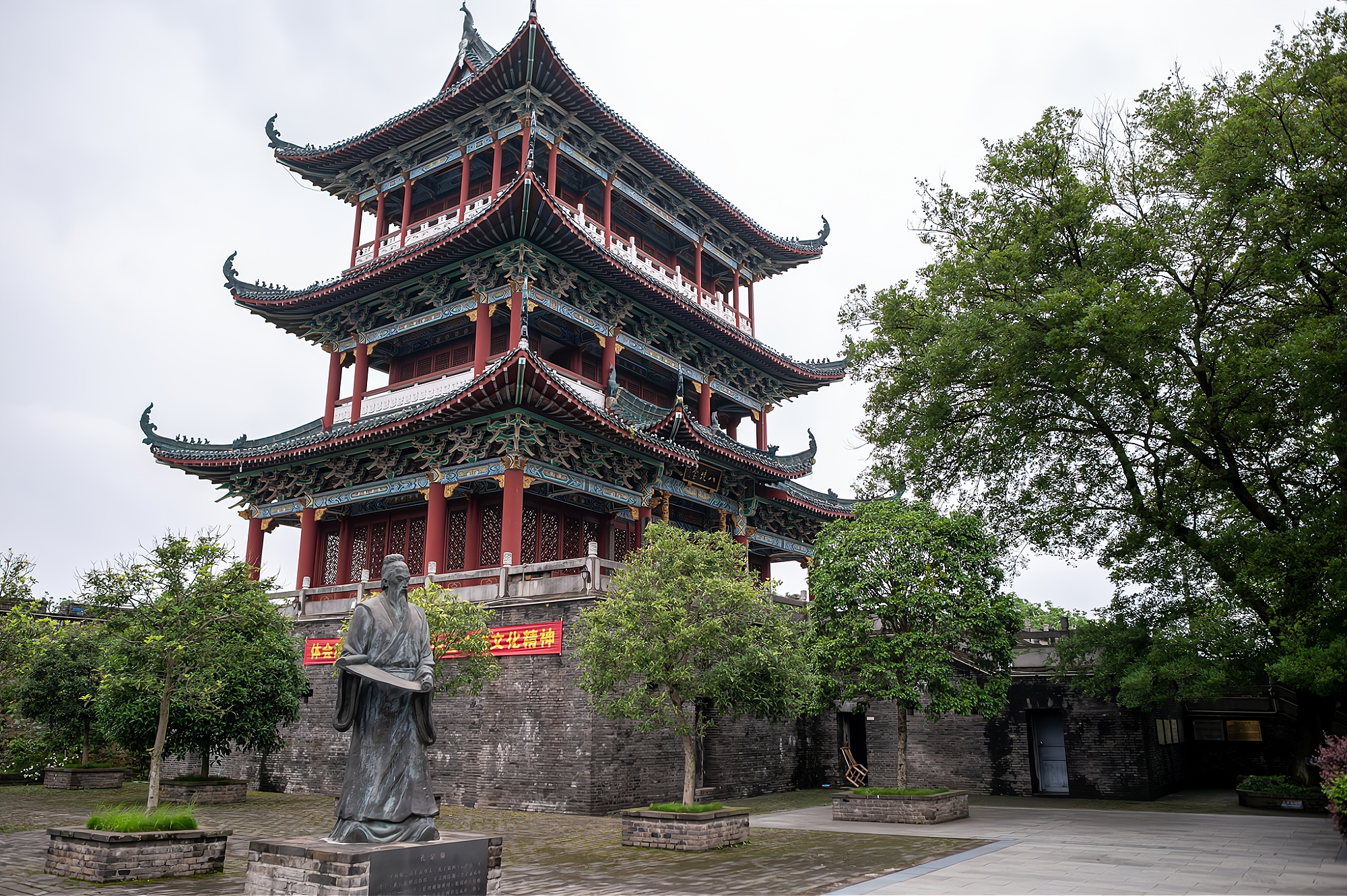 江西赣州,一座被严重低估的旅游城市,被誉为“江南宋城”