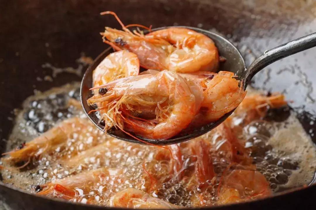 牛油火锅底料炒麻辣香锅,麻辣香锅的家常做法用火锅底料炒