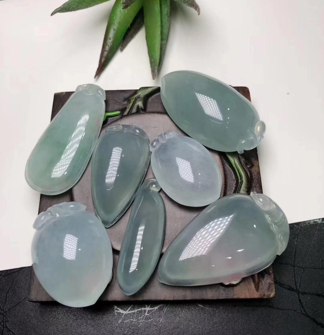 挑选翡翠吊坠牢记以下几点,翡翠吊坠选什么款式好